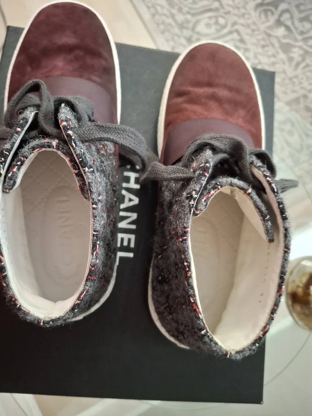 CHANEL footwear box